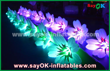 Stoff-aufblasbare Lilien-Blume Chan 10m Oxford für romantische Hochzeit